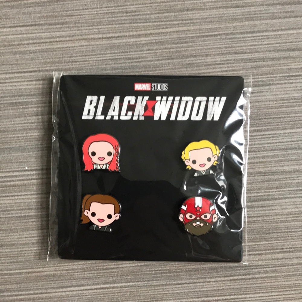 Marvel Studios’ Black Widow Emoji Pin Set (New)